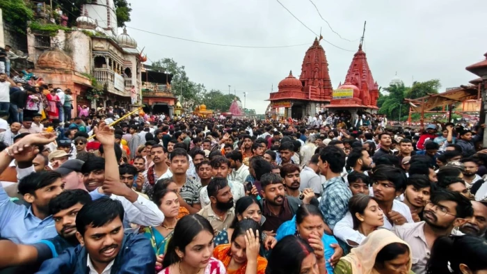 Mahakal Sawari: चंद्रमौलेश्वर व मनमहेश रूप में निकले महाकाल, 46 साल बाद बदला हाथी, 'सुमा' पर सवार हुए राजा