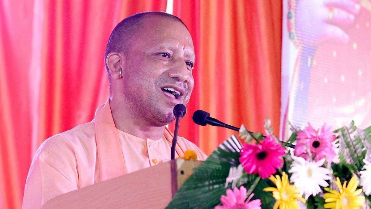 CM Yogi in Ujjain: 13 सितंबर को उज्जैन आएंगे यूपी सीएम योगी आदित्यनाथ,  भर्तृहरि गुफा का भी करेंगे दौरा - UP CM Yogi Adityanath will come to Ujjain  on 13 September visit Mahakaleshwar temple