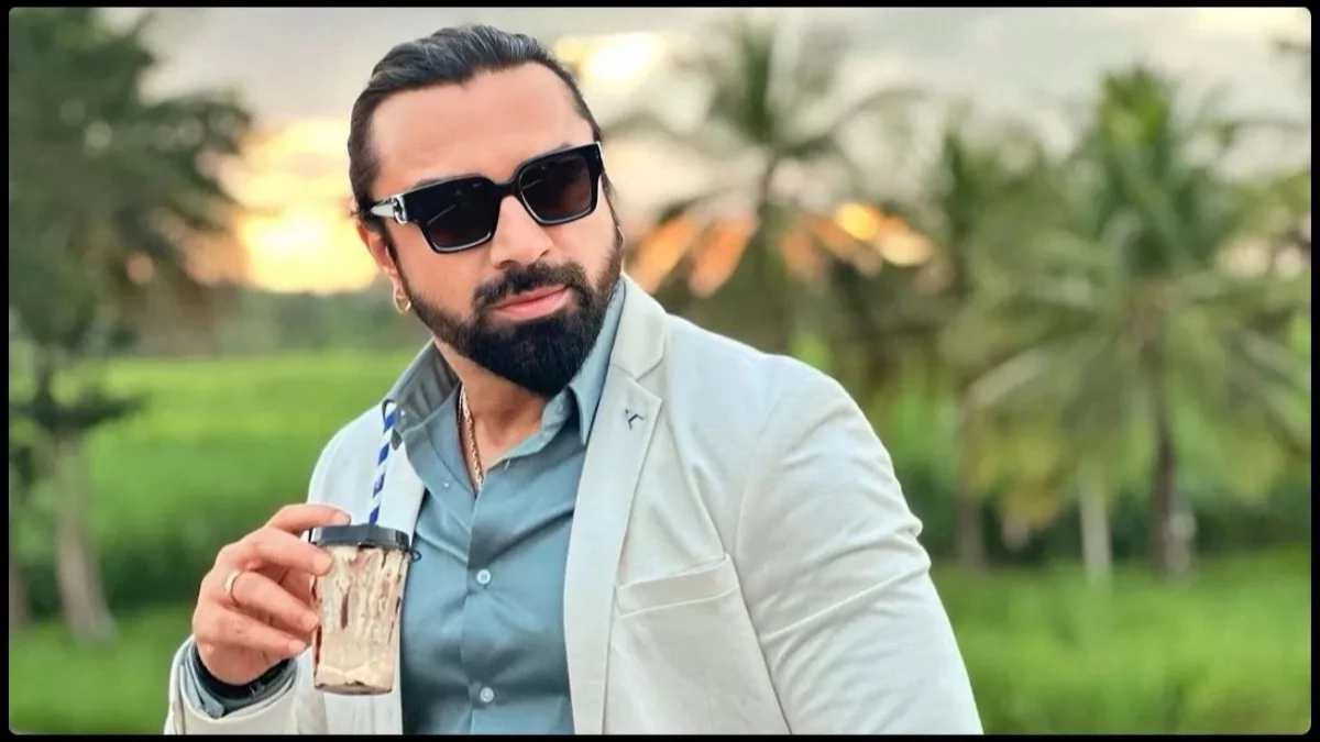 'गैंगस्टर नहीं मुसलमान होने की सजा मिली', भड़काऊ बयान देने वाले एक्टर एजाज खान पर केस, क्राइम ब्रांच बंद करवाएगी इंस्टाग्राम आईडी