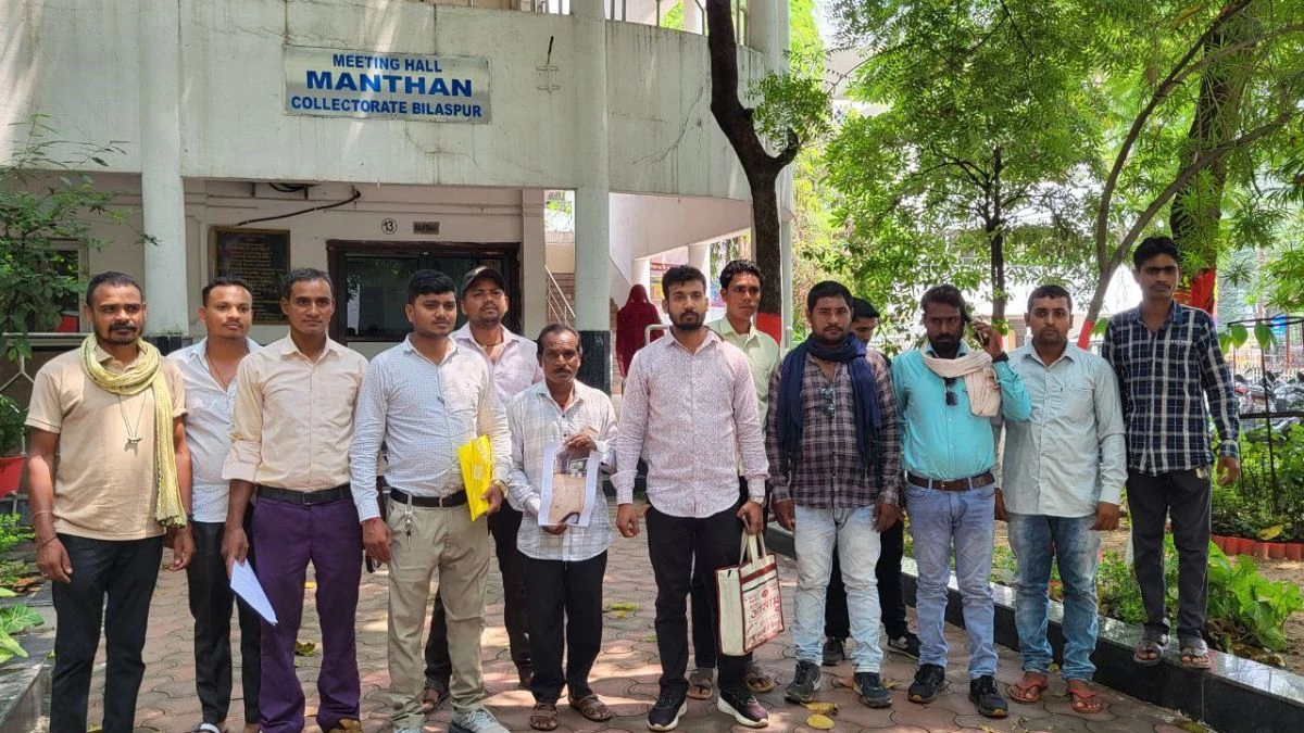 15 साल का इंतजार... चुनाव बहिष्कार के बाद भी नहीं बनी सड़क, अब चक्का जाम की तैयारी