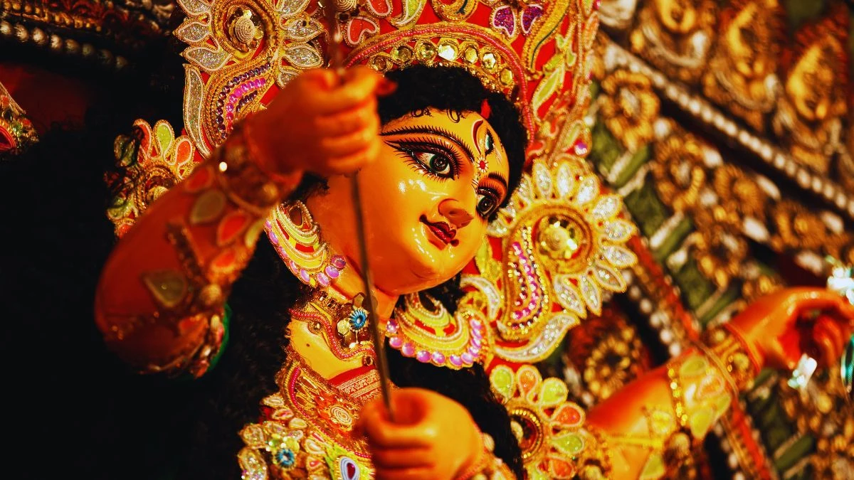 Happy Navratri Wishes & Quotes in Hindi: अष्टमी पर अपनों को भेज सकते हैं ये शुभकामनाएं संदेश, मिलेगा मां दुर्गा का आशीर्वाद