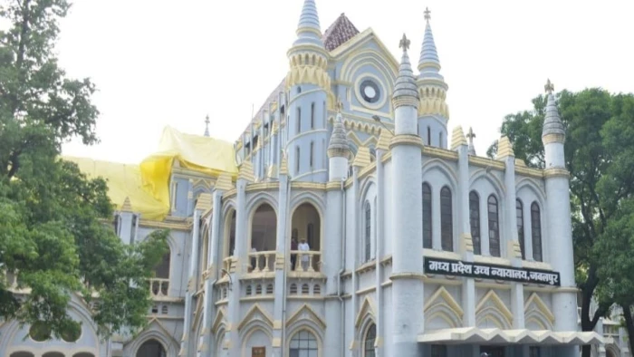 आदिवासी नाबालिग पीड़िता के आरोपों को साबित नहीं कर सका अभियोजन, दुष्कर्म का आरोपी दोषमुक्त