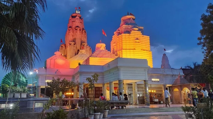 करुणाधाम आश्रम में मध्य प्रदेश की पहली 21 फीट ऊंची पंचमुखी महाकाली की प्रतिमा; 10 अक्टूबर को प्लैटिनम प्लाजा से निकलेगी भव्य शोभायात्रा