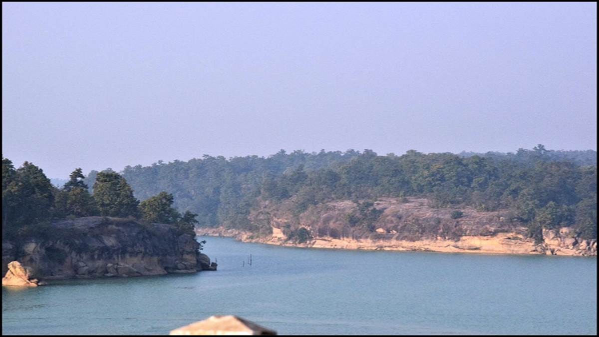 Hasdev Jangle Korba News: हसदेव रिव्हर व्यू प्वाइंट में डूबे ढाई करोड़, चार साल से खंडहर