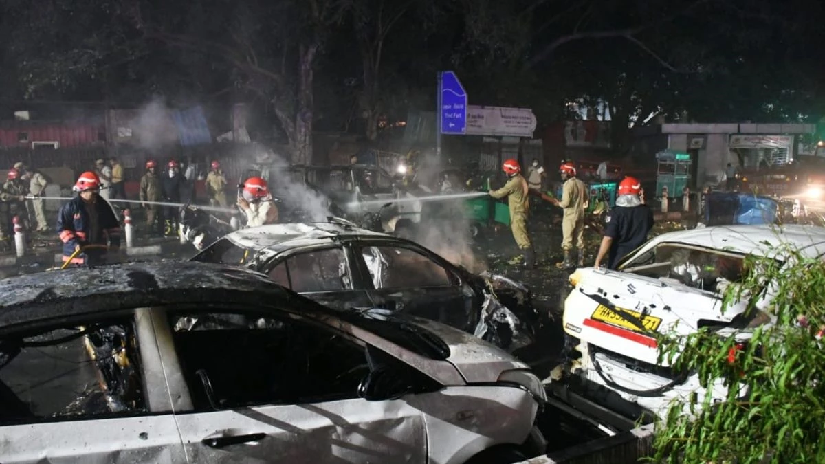 Delhi Blast: दिल्ली पुलिस का बड़ा खुलासा... हरियाणा नंबर कार का इस्तेमाल, गाड़ी का मालिक नदीम खान