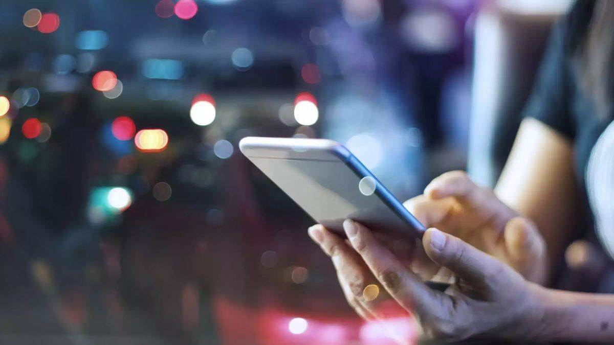 DAVV Indore: देवी अहिल्या विश्वविद्यालय में मोबाइल एप्लीकेशन की टेस्टिंग पूरी, छात्र सीधे कर सकेंगे शिकायत