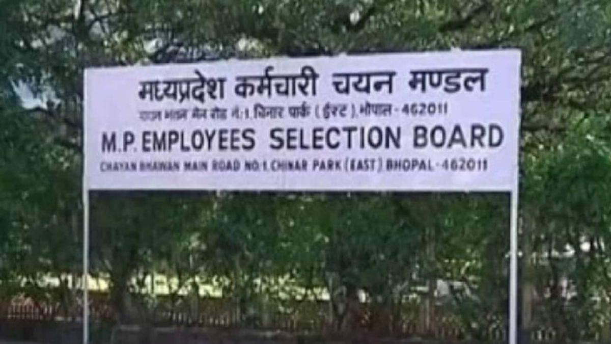मध्य प्रदेश में मप्र कर्मचारी चयन मंडल (ईएसबी) सभी परीक्षाएं ऑनलाइन आयोजित करता है। ऑनलाइन परीक्षा कराने के लिए एजेंसी नहीं मिल रही हैं, इसलिए वह परीक्षाओं की प्रक्रिया रोकने में लग गया है। यही कारण है कि ईएसबी ने समूह-5 की आवेदन प्रक्रिया शुरू होने से पहले ही रोक दी है।