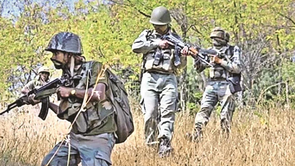 Anti Naxal Operation: नक्सलियों के खिलाफ बड़े एक्शन की तैयारी… एक साथ पेट्रोलिंग कर रही महाराष्ट्र, मध्य प्रदेश और छत्तीसगढ़ पुलिस