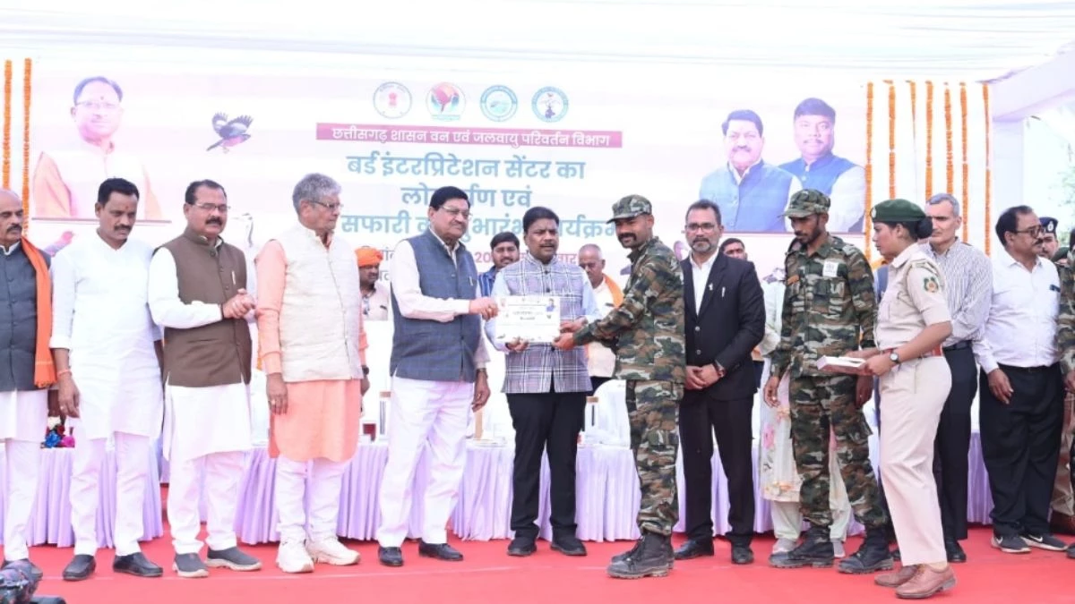 वन मंत्री केदार कश्यप ने कहा, गिधवा-परसदा बनेगा देश का प्रमुख पक्षी संरक्षण केंद्र