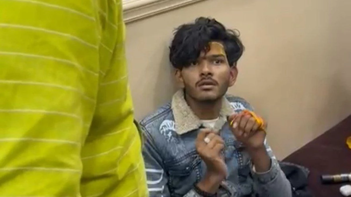 मोबाइल पर गेम खेलते हुए जबलपुर की हिंदू युवती से हुई दोस्ती, तो उसे उज्जैन की होटल ले आया युवक