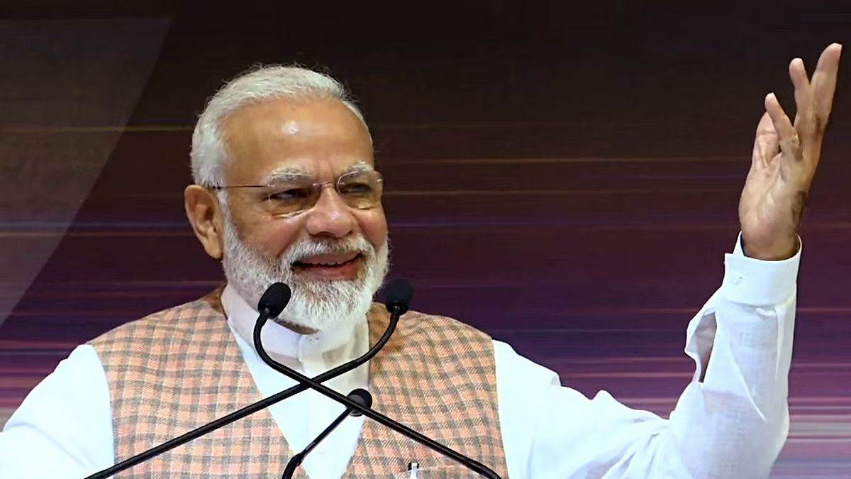 PM Modi LIVE Today: 1 लाख करोड़ की राजमार्ग परियोजनाएं समर्पित करेंगे पीएम मोदी, द्वारका एक्सप्रेसवे से होगा यह बड़ा फायदा