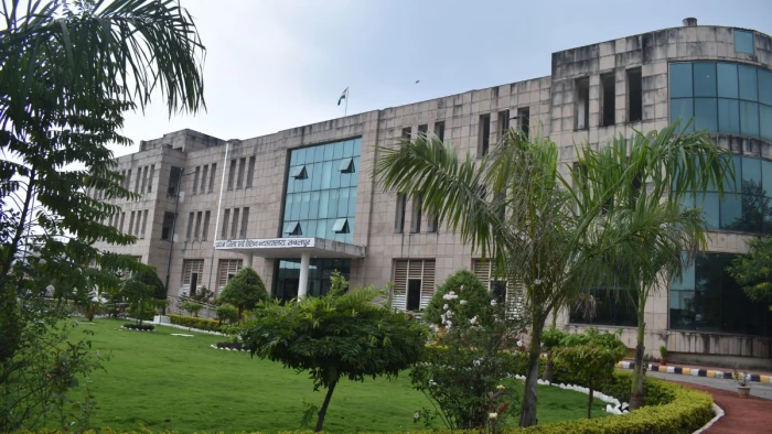 जबलपुर में बीमारी छिपाकर युवक ने की शादी, कोर्ट ने पत्नी के पक्ष में सुनाया तलाक का फैसला