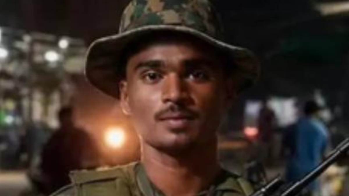 बीजापुर कोतवाली के सामने जवान ने अपने ऊपर चलाई गोली, हुई मौत