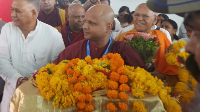 मंगोलिया से लौटे भगवान बुद्ध के परम शिष्यों के पवित्र अवशेष, भोपाल में श्रद्धापूर्वक स्वागत
