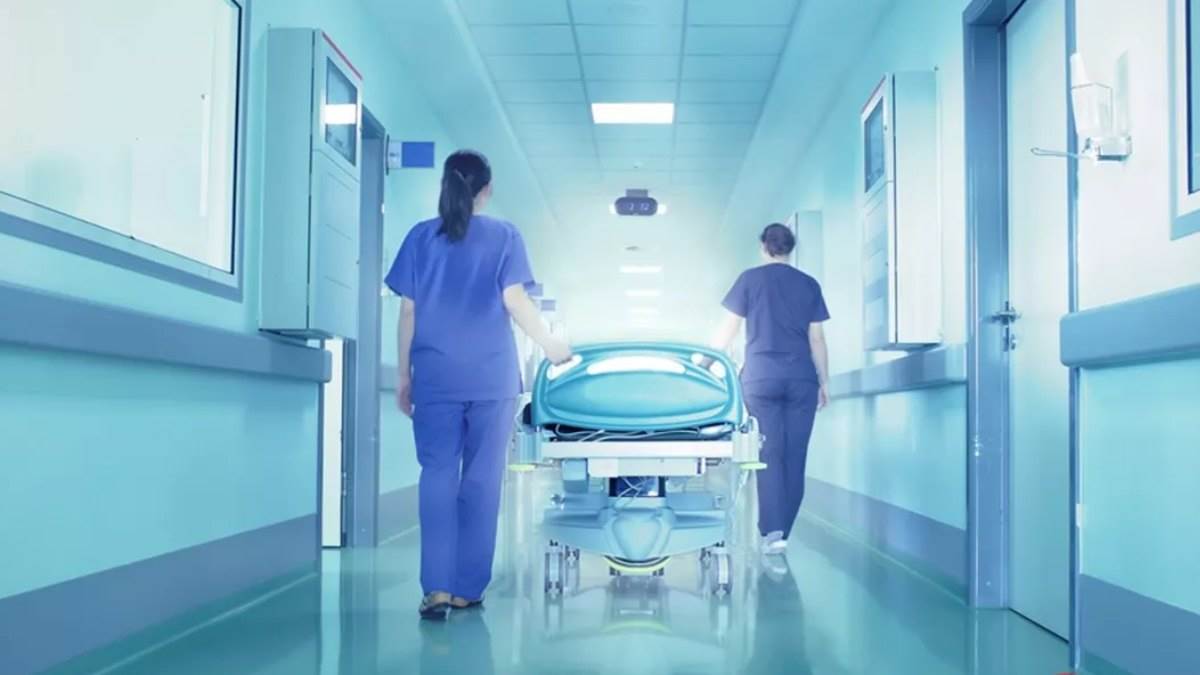 भोपाल में पथरी के ऑपरेशन के बाद फेल हुईं दोनों किडनियां, डेढ़ महीने से डायलिसिस पर महिला