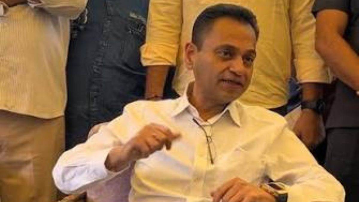 पूर्व सांसद नकुल नाथ के विमान का इंजन फेल, प्रदेश कांग्रेस प्रभारी हरीश चौधरी भी थे सवार