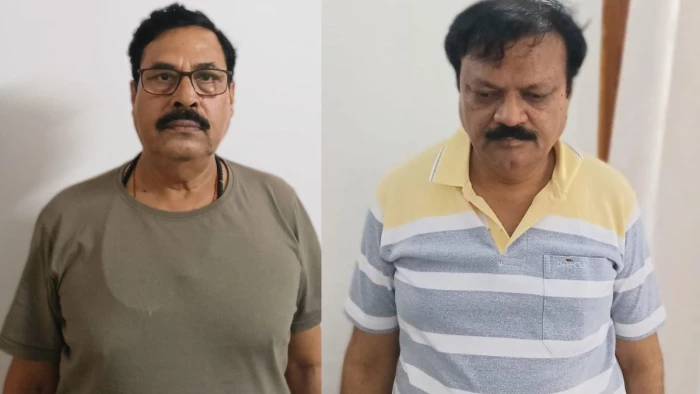 रीवा में पीडब्ल्यूडी के प्रभारी मुख्य अभियंता 50 हजार रिश्वत लेते गिरफ्तार, मांग रहा था एक लाख महीना