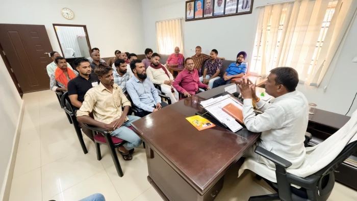 छत्तीसगढ़ में मंदिरों और दुर्गा पंडालों के आसपास नहीं लगेंगी अंडा-बिरयानी की दुकानें, नवरात्र में विशेष इंतजाम