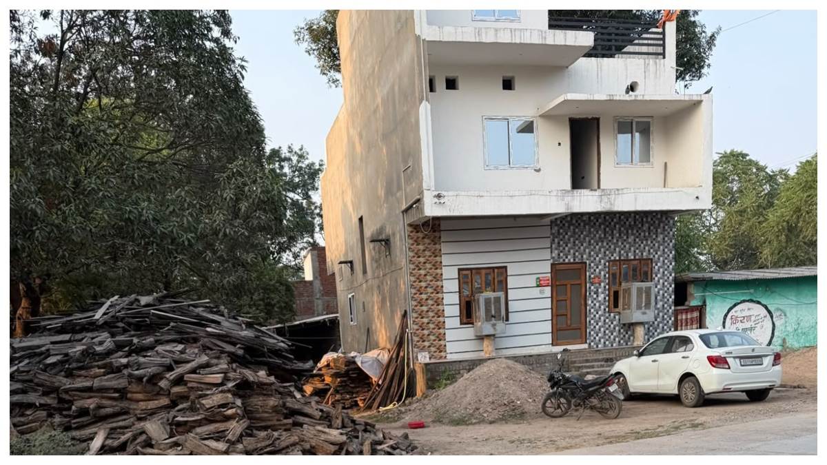 एक परिवार, चार दावेदार! शिवरीनारायण पार्षद के परिवार पर भूमि कब्जे और पट्टा घोटाले का आरोप