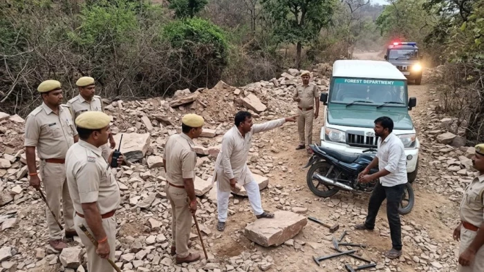 ग्वालियर में अवैध खनन रोकने पर वन अमले को धमकाया, चौकी तोड़ने और जान से मारने की धमकी, पथराव के लिए उकसाया