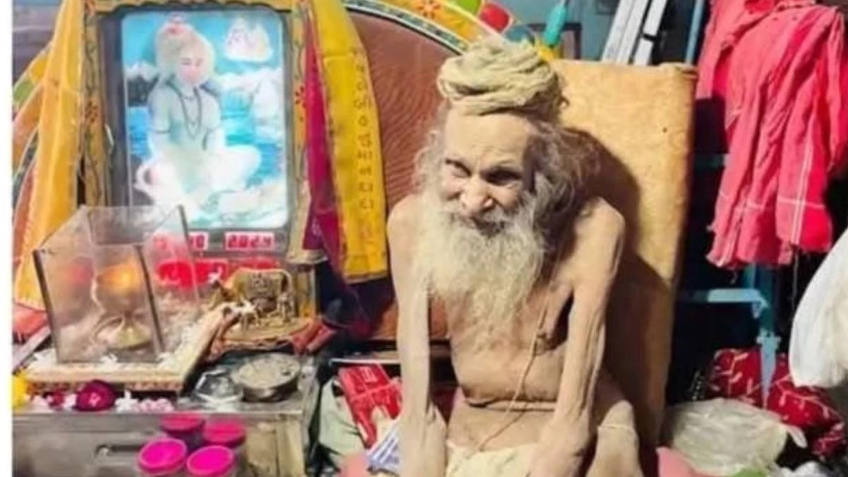 Siyaram Baba Passes Away: हनुमान जी के परम भक्त, जीवनभर करते रहे रामायण पाठ... मौसम कैसा भी हो लंगोट के अलावा कुछ नहीं पहना