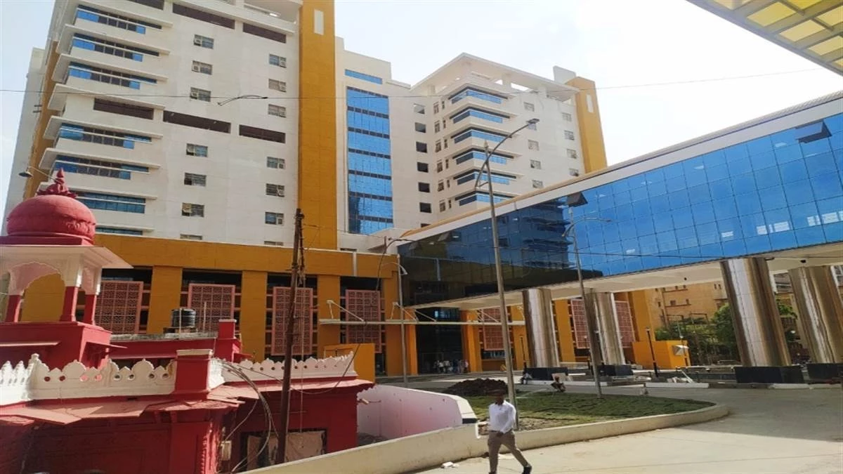 पन्नी में लिपटे मिले दो नवजातों के अधजले शव, भोपाल के अस्पताल में 200 गार्ड फिर भी किसी को भनक नहीं लगी