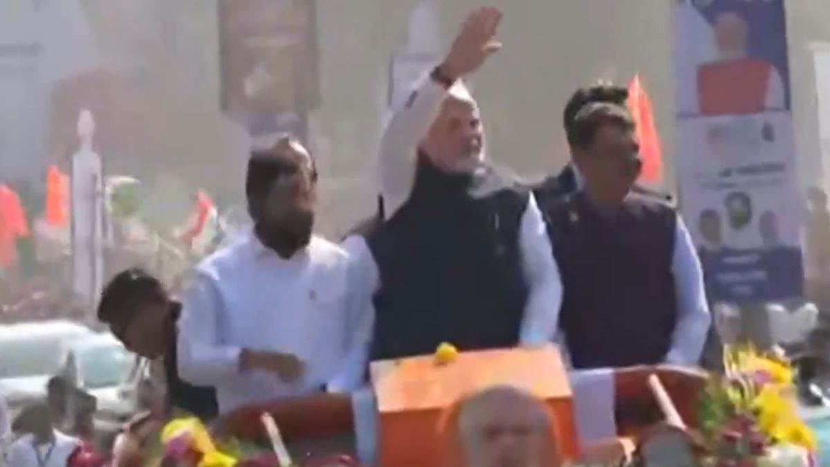 PM Modi in Maharashtra LIVE: महाराष्ट्र दौरे पर पीएम मोदी, नासिक में रोड शो, देखिए फोटो-वीडियो