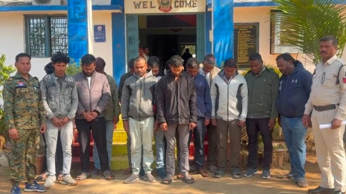 गरियाबंद ओपेरा डांस कांड... 14 सदस्य गिरफ्तार, एसडीएम के खिलाफ जांच शुरू और 3 पुलिसकर्मी सस्पेंड