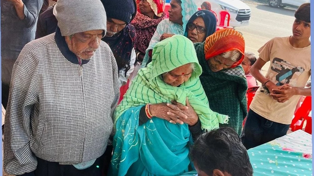 नेत्र परीक्षण शिविर में 205 लोगों ने कराई जांच, मोतियाबिंद ऑपरेशन के बाद चश्‍मा, दवाइयां निशुल्‍क मिलेंगी