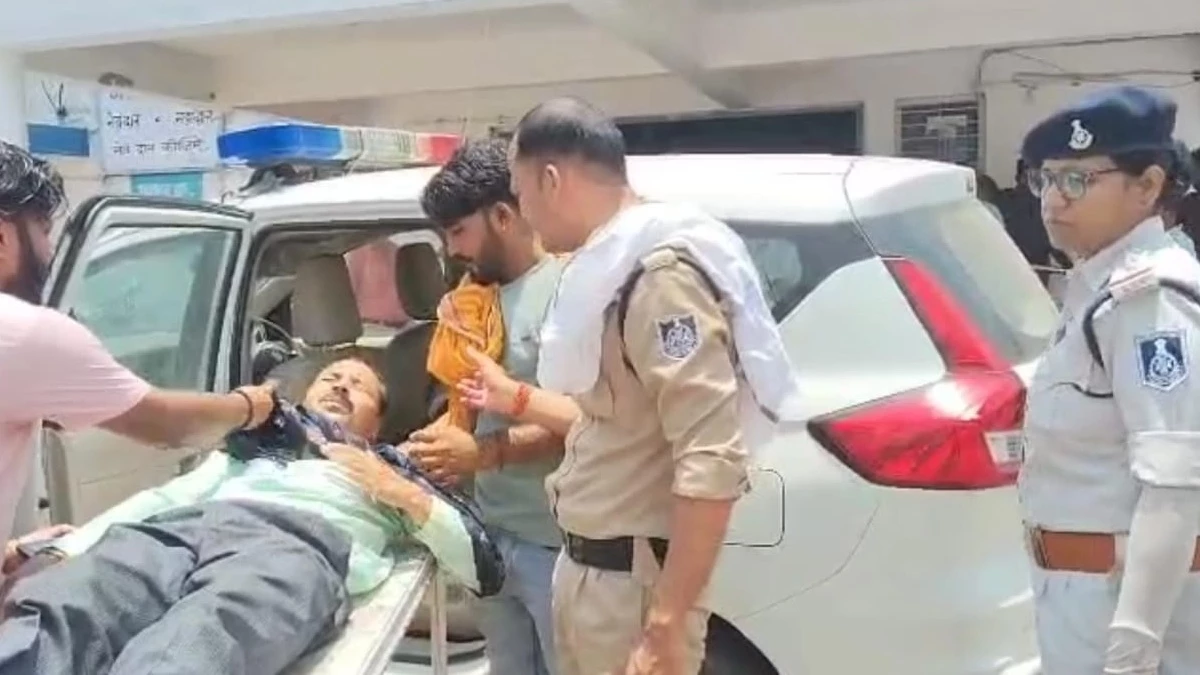 MP News: Women police officer plays the duty of humanity, the injured tortured to the hospital on time