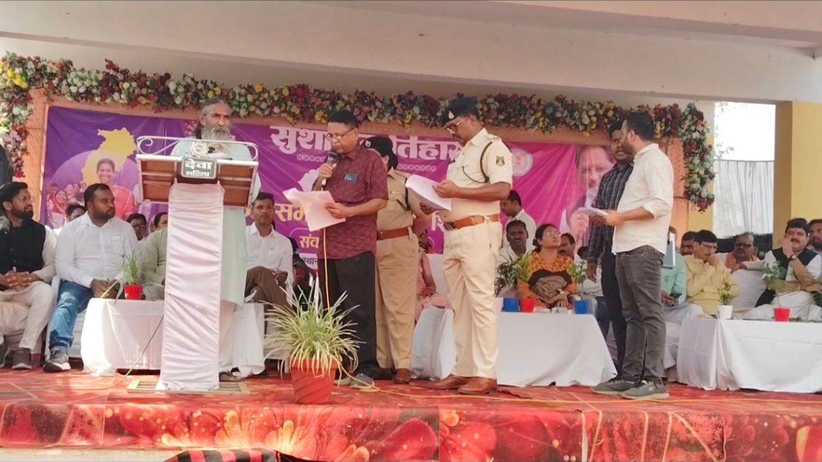 'होशियारी मत मारो, काम करो', बालोद के सुशासन तिहार में सांसद भोजराज नाग का...