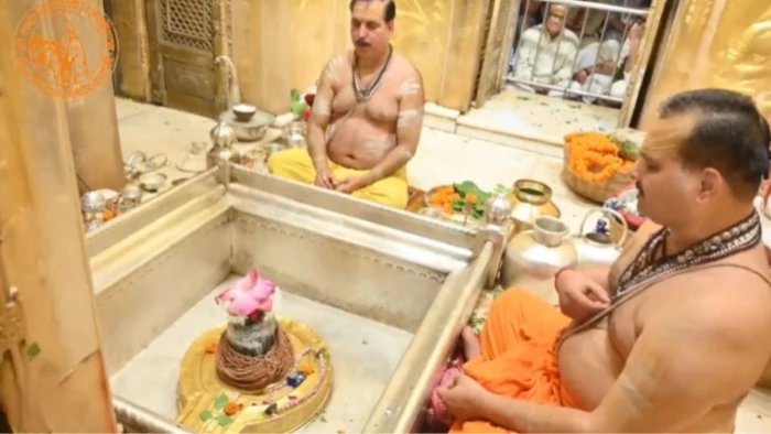 Sawan 4th Somwar: सावन के चौथे सोमवार पर कीजिए काशी विश्वनाथ के दर्शन… सामने आया मंगला आरती का वीडियो