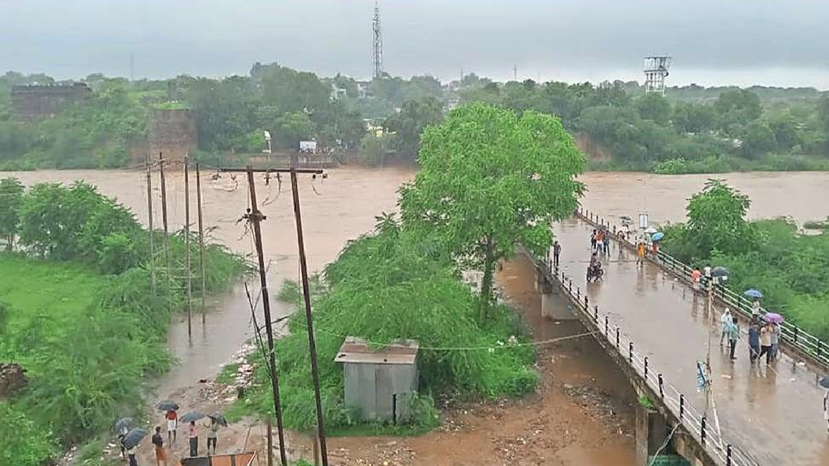 मप्र में आफत की बारिश... श्याेपुर का कोटा और माधोपुर से कटा संपर्क ...