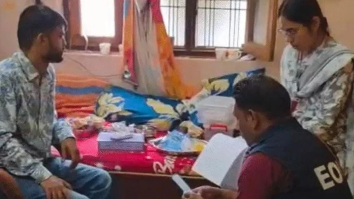 मंडला में वन विभाग के बाबू पर EOW का शिकंजा, 50 लाख की दुकान समेत सोना-चांदी, नकदी मिलने से हड़कंप