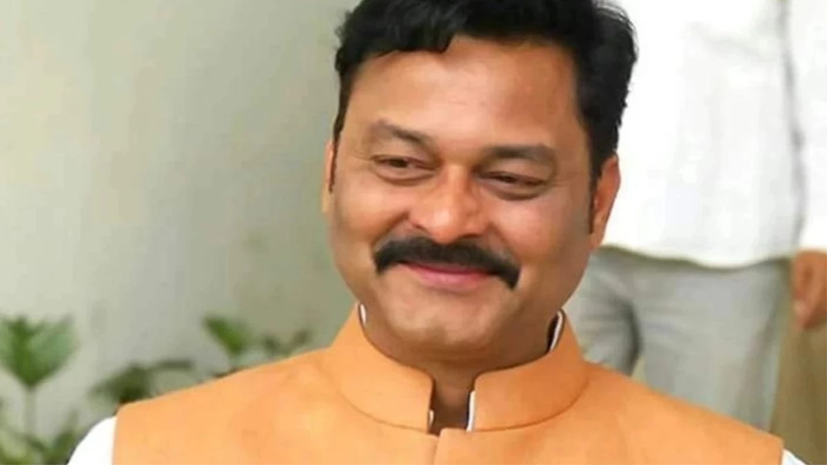 मध्य प्रदेश के सबसे धनी MLA संजय पाठक- संपत्ति 2,42,00,00,000 रुपये, प्राइवेट जेट के मालिक... फिर क्यों आए चर्चा में?