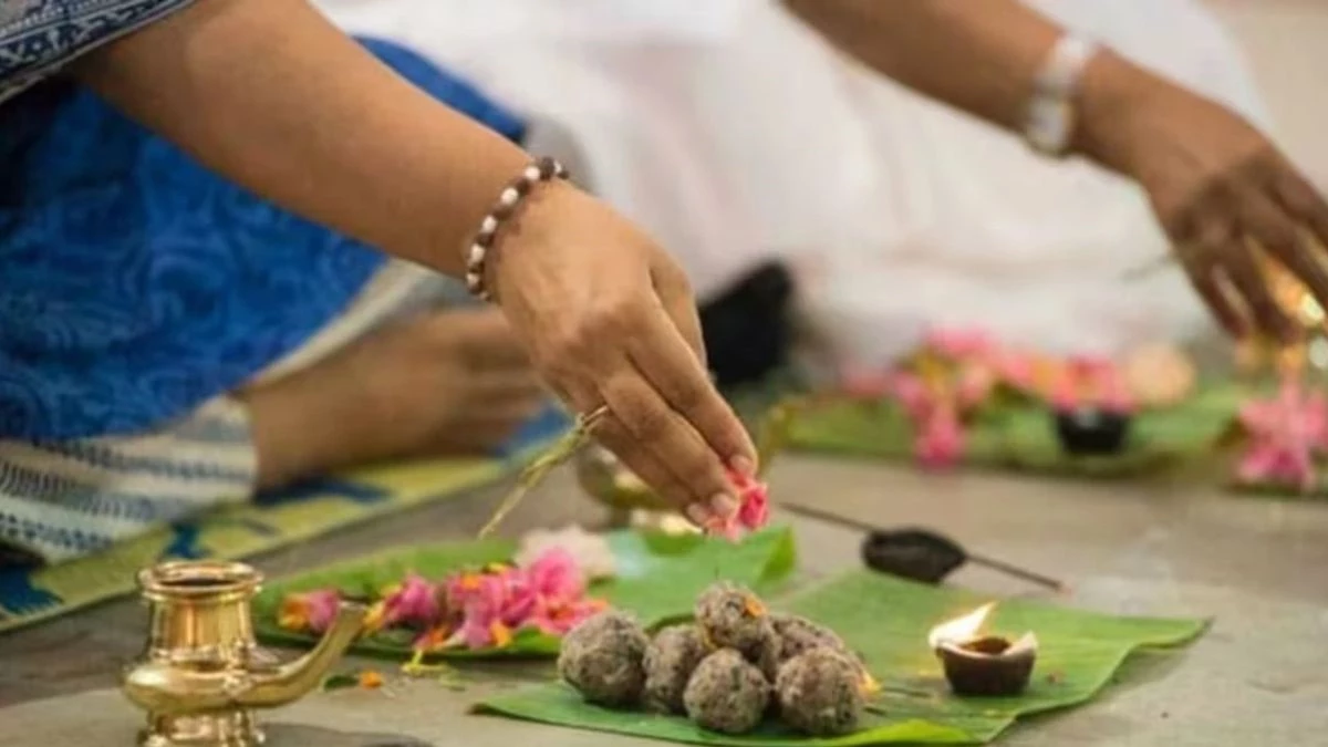 5th Day Of Pitru Paksha 2025: अविवाहित पूर्वजों के लिए इस दिन करें तर्पण और पिंड दान, खुश होकर देंगे आशीर्वाद