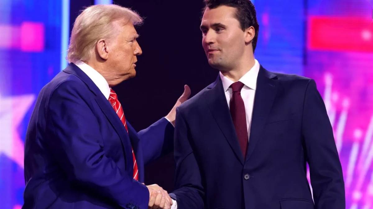 कौन थे ट्रंप के करीबी Charlie Kirk? भारतीयों पर दिया था विवादित बयान, FBI ने जारी की संदिग्ध की तस्वीरें