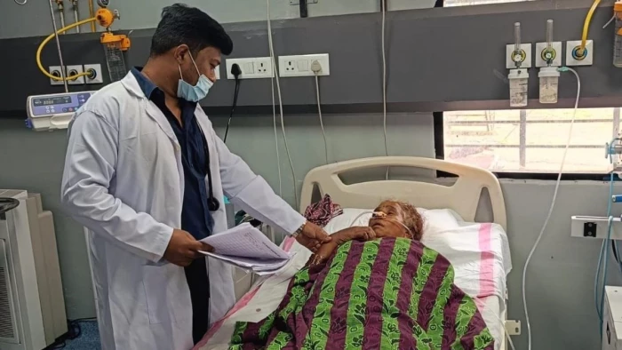भोपाल से नहीं आई एयर एंबुलेंस डिंडौरी, दिनभर इंतजार के बाद सड़क मार्ग से भेजा जबलपुर; हेलीपैड भी था तैयार