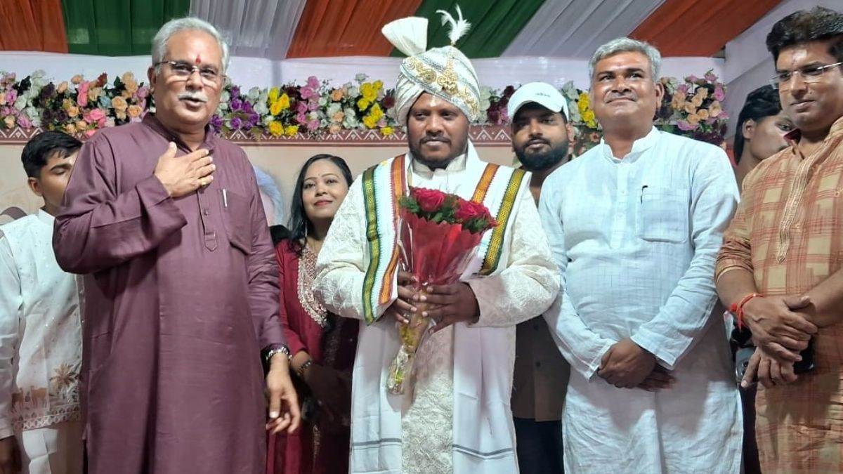 छत्तीसगढ़ में भाजपा को झटका... मंत्री खुशवंत के भाई ढाल दास कांग्रेस में शामिल, मुंगेली विधानसभा से चुनाव लड़ने की जताई इच्छा