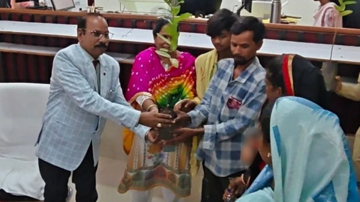 डिंडौरी में पारिवारिक कलह का सुखद अंत, पति बोला- पत्नियों और बच्चों को साथ रखूंगा