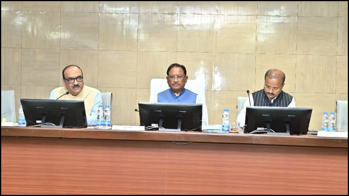 'लापरवाही बर्दाश्त नहीं होगी...', कलेक्टर कॉन्फ्रेंस में सीएम विष्णु साय ने दिखाए कड़े तेवर, सिखाया अनुशासन का पाठ