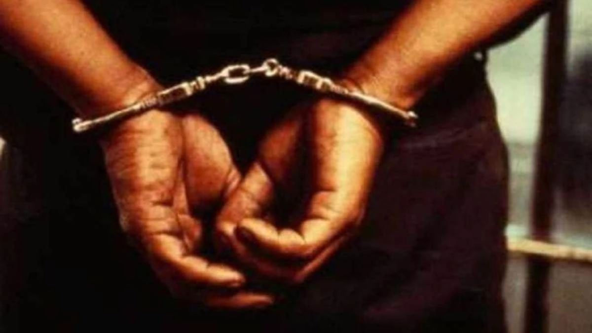 बारात में गोलियां चलाकर डांस रहा था युवक, मौके पर पहुंची पुलिस, लाइसेंसी बंदूक जब्त कर किया गिरफ्तार