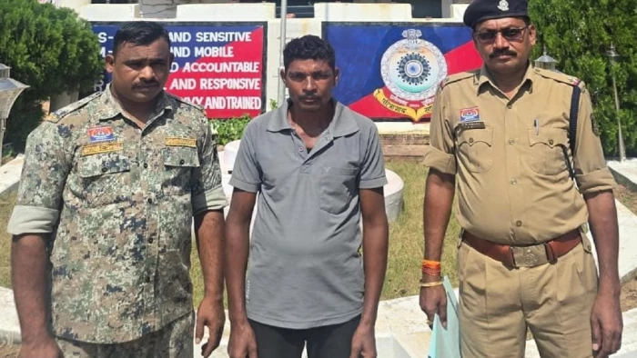 झारखंड-ओडिशा सीमा पर छत्तीसगढ़ पुलिस का एक्शन, जशपुर के बाद अब धमतरी में रोकी मवेशी तस्करी