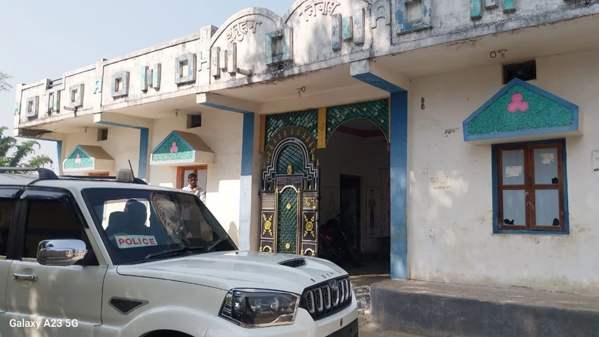 छत्‍तीसगढ़ के कोरबा में हथियारबंद नकाबपोशों ने बंधक बना 11.50 लाख नकद एवं जेवरात लूटे