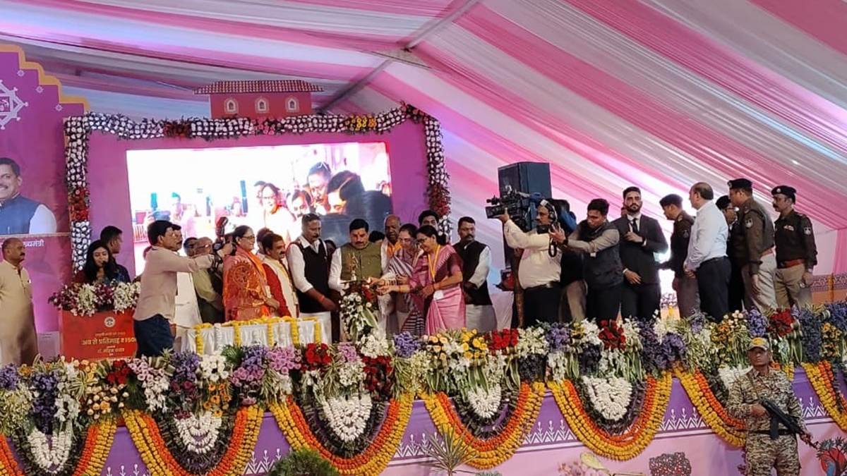 एमपी में लाड़ली बहनों के बैंक अकाउंट में आए 1500 रुपये, सीएम डॉ. मोहन यादव ने जारी की 30वीं किस्त