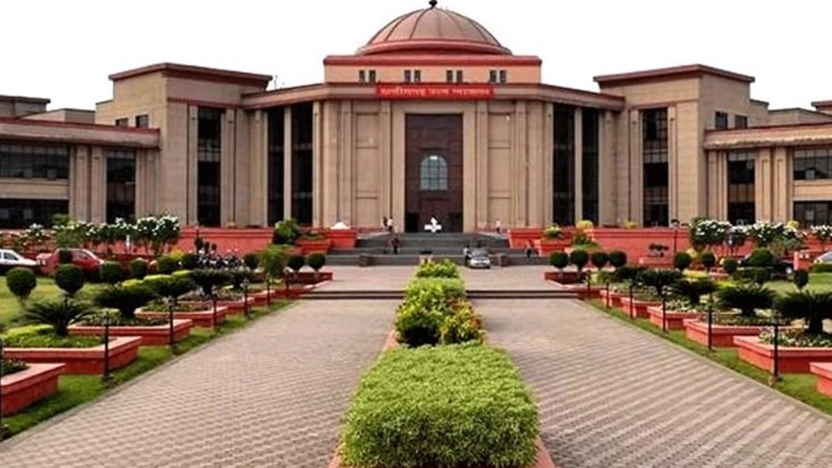 छत्तीसगढ़ स्टेट बार काउंसिल चुनाव विवाद में हाई कोर्ट के नोटिस पर सुप्रीम कोर्ट की रोक