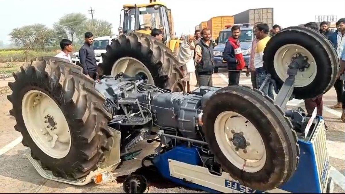 Shivpuri Accident: एजेंसी ले जा रहे ट्रैक्टर, अनियंत्रित होकर पलटा, चालक की मौत