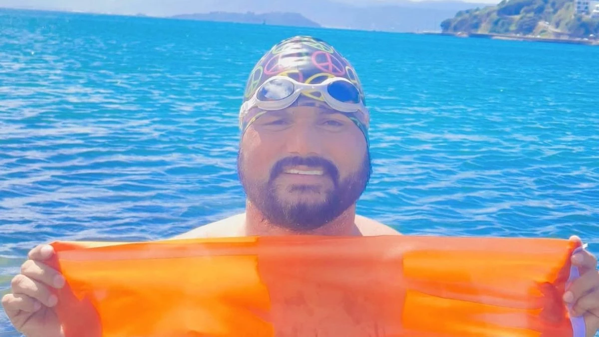 भिंड के सतेंद्र लोहिया ने रचा इतिहास, न्यूजीलैंड के समंदर में लहराया तिरंगा; ऐसा करने वाले एशिया के पहले पैरा तैराक बने