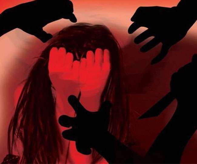 पढ़-लिखकर कुछ बनना है, घर में रहना असुरक्षित लग रहा है