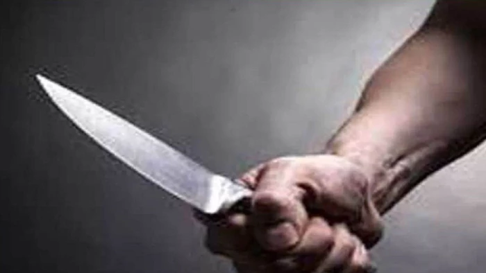 ग्वालियर में खाना देने में देर होने पर मां को पेट और कमर पर मारा चाकू, कलयुगी बेटा गिरफ्तार